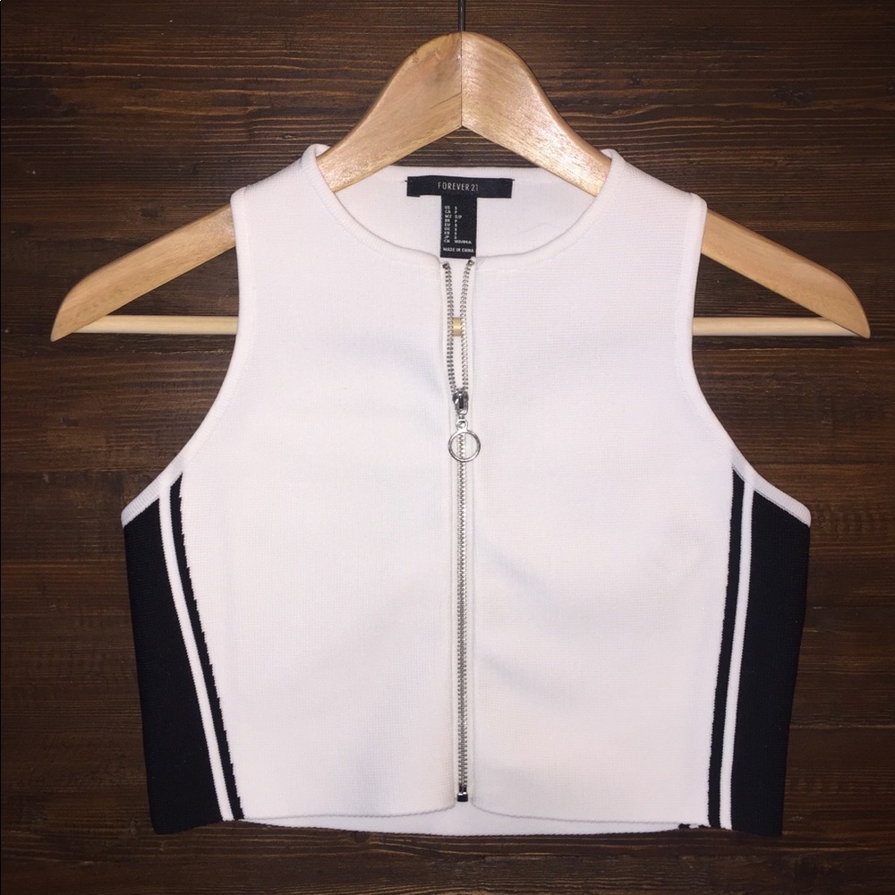 FOREVER 21 Crop Top